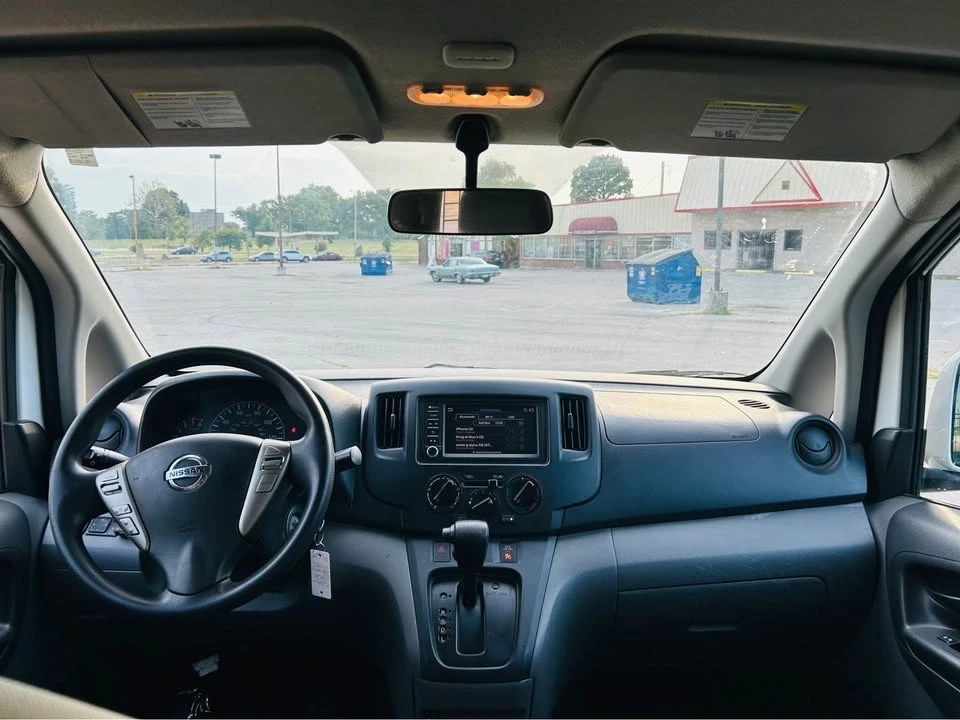 2021 Nissan NV - Image 10 of 15