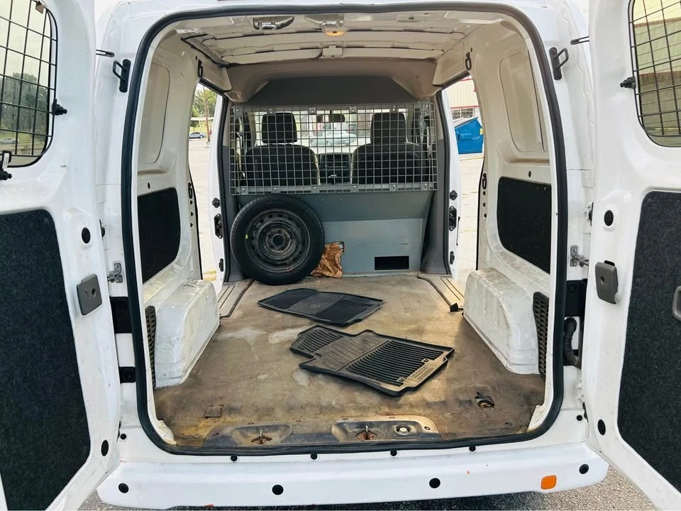 2021 Nissan NV - Image 13 of 15