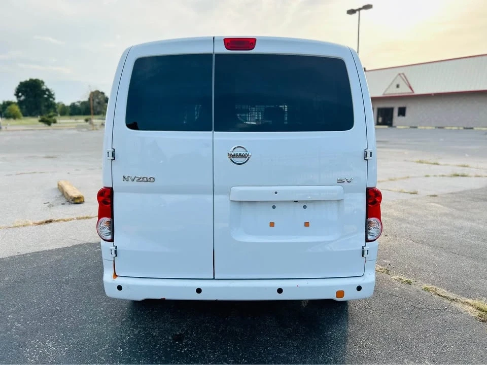 2021 Nissan NV - Image 8 of 15