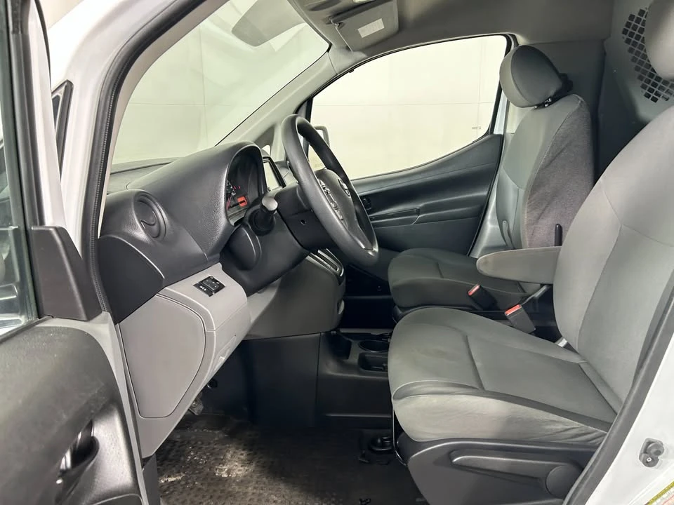 2021 Nissan NV - Image 9 of 20