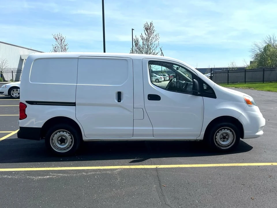 2021 Nissan NV - Image 6 of 19