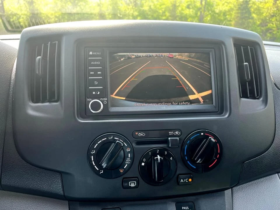 2021 Nissan NV - Image 18 of 19