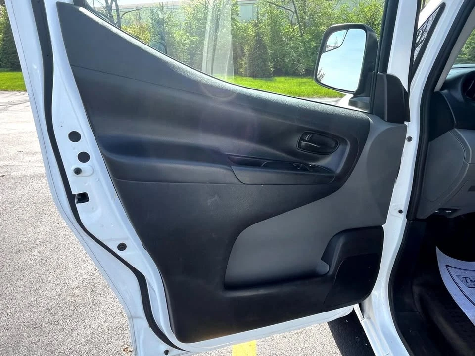 2021 Nissan NV - Image 16 of 19