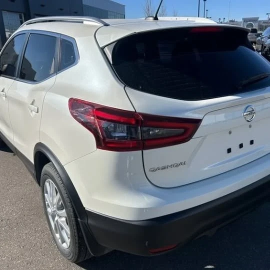 2021 Nissan Rogue - Image 3 of 7