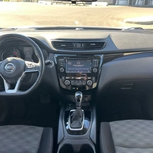 2021 Nissan Rogue - Image 5 of 7