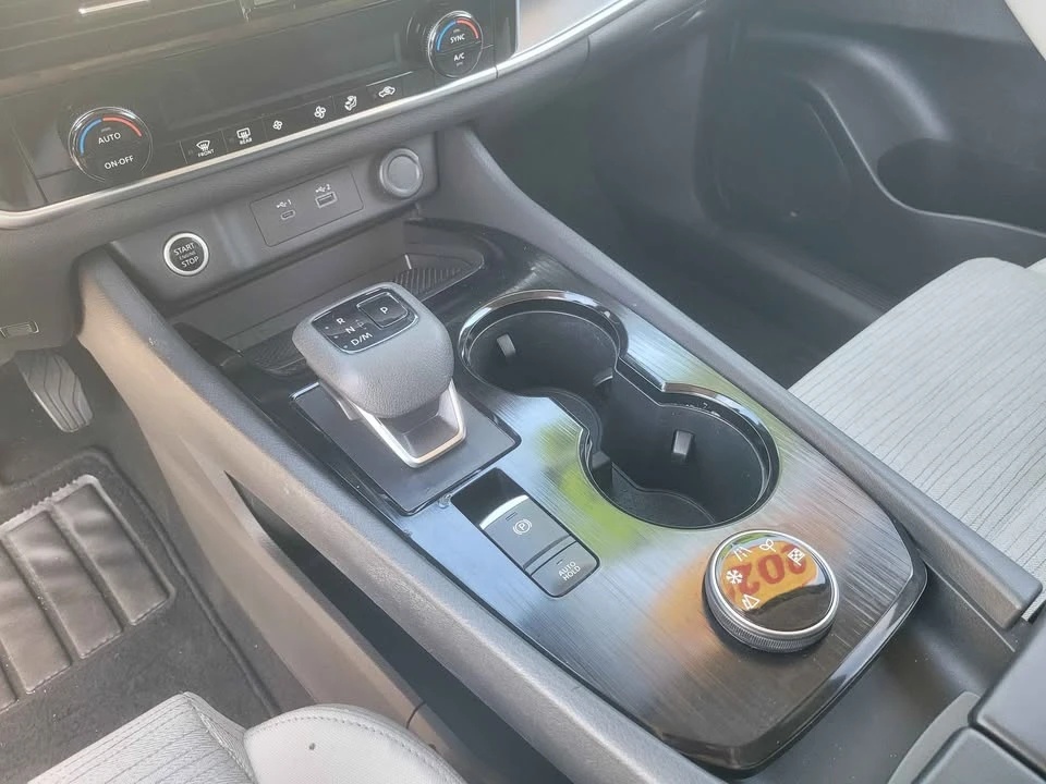 2021 Nissan Rogue - Image 6 of 12