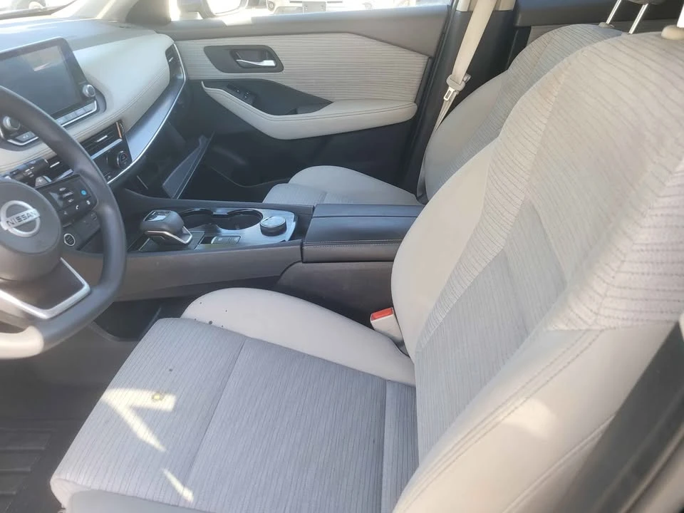 2021 Nissan Rogue - Image 8 of 12