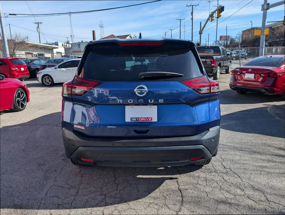 2021 Nissan Rogue - Image 5 of 17