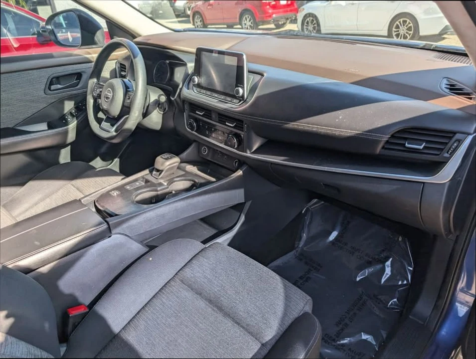 2021 Nissan Rogue - Image 11 of 17