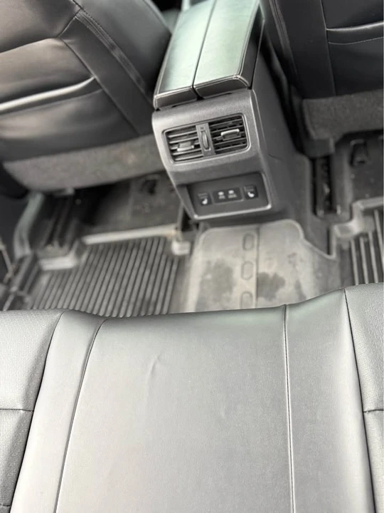 2021 Nissan Rogue - Image 16 of 17