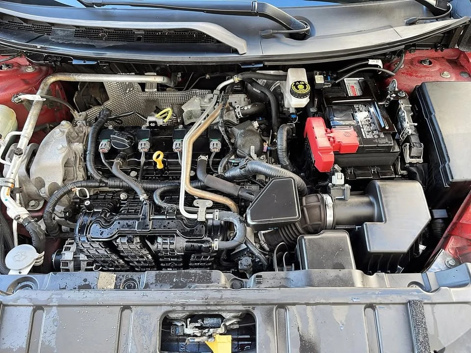 2021 Nissan Rogue - Image 8 of 10