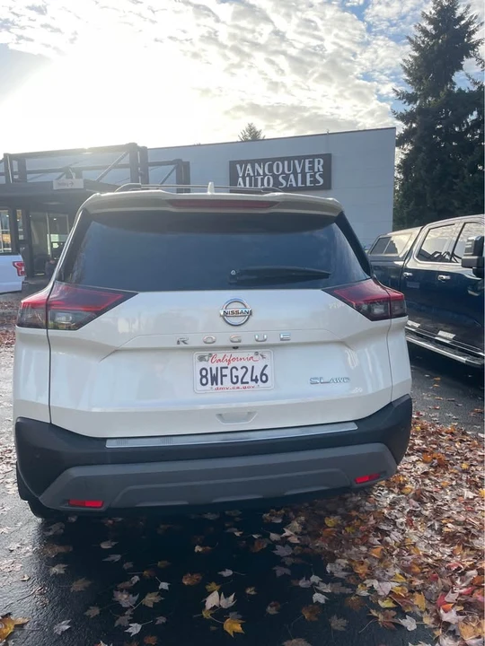 2021 Nissan Rogue - Image 4 of 14