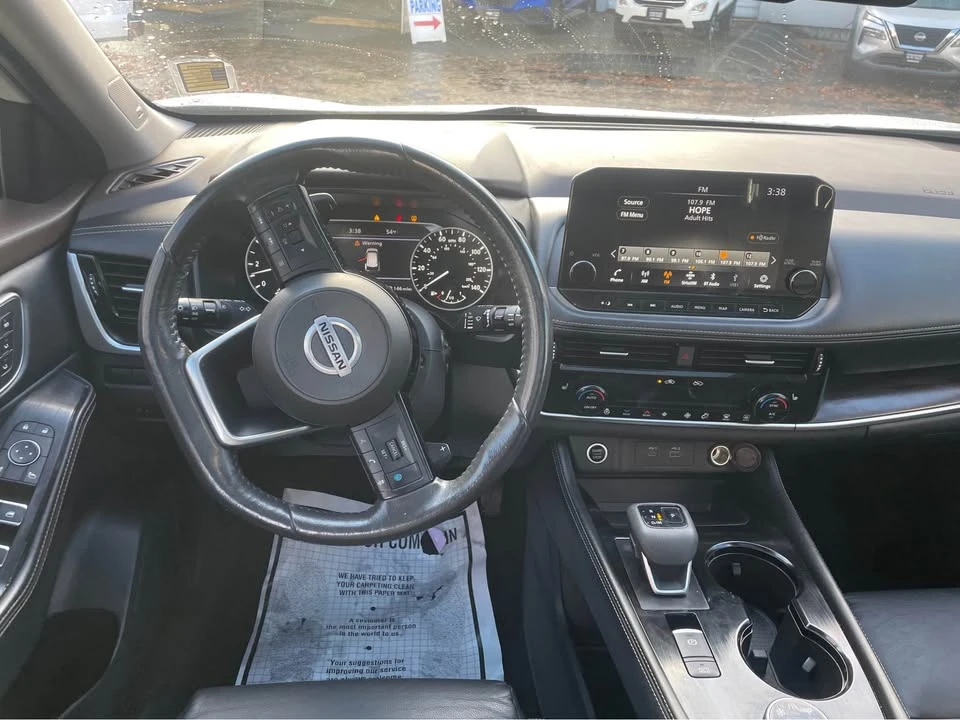 2021 Nissan Rogue - Image 13 of 14