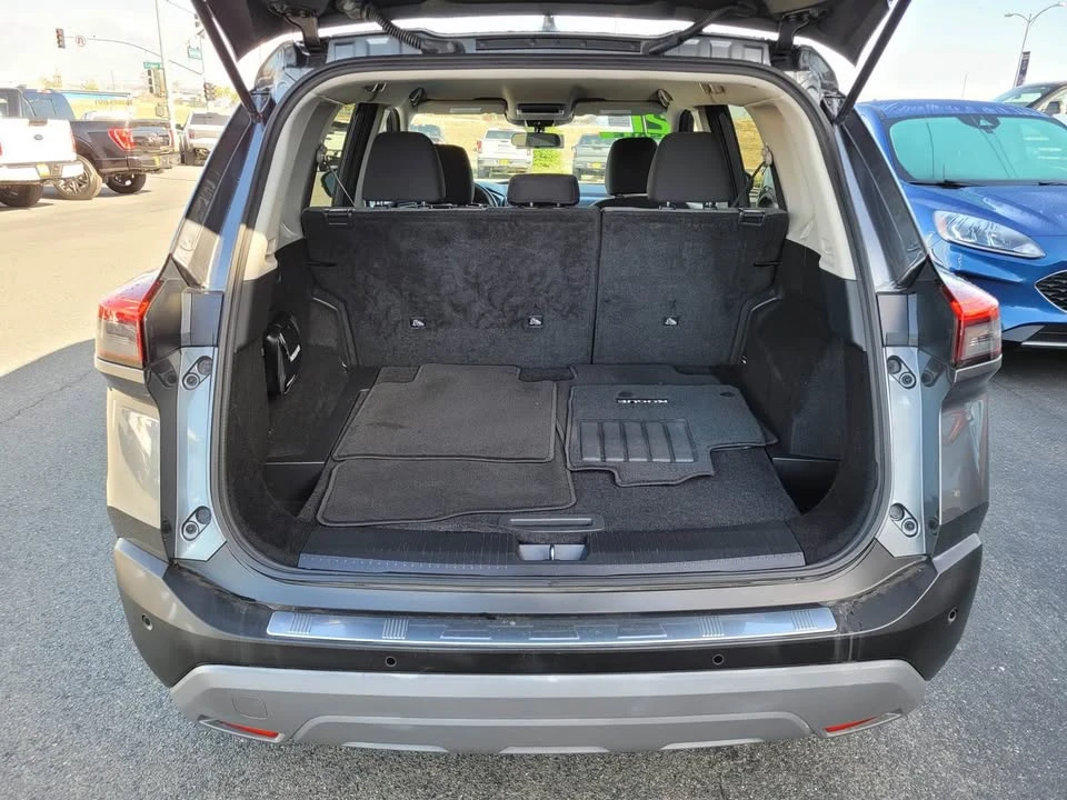2021 Nissan Rogue - Image 7 of 11