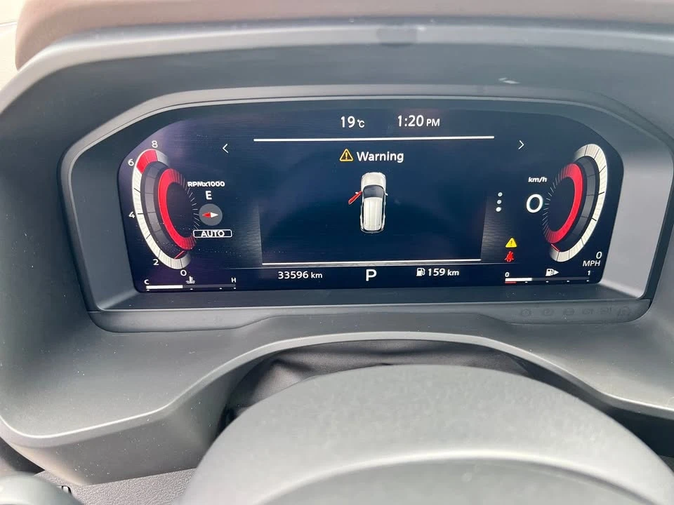 2021 Nissan Rogue - Image 12 of 17