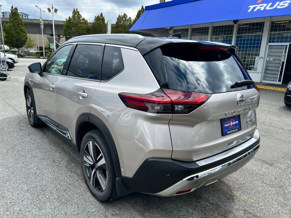 2021 Nissan Rogue - Image 7 of 17