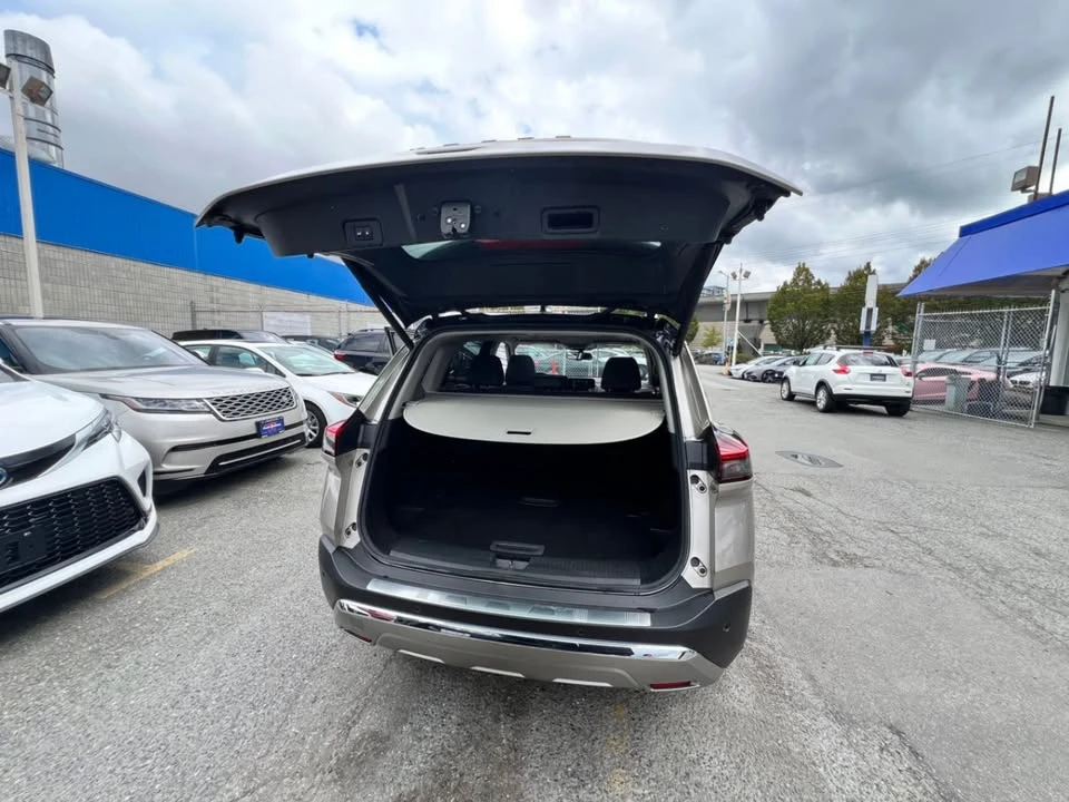 2021 Nissan Rogue - Image 17 of 17