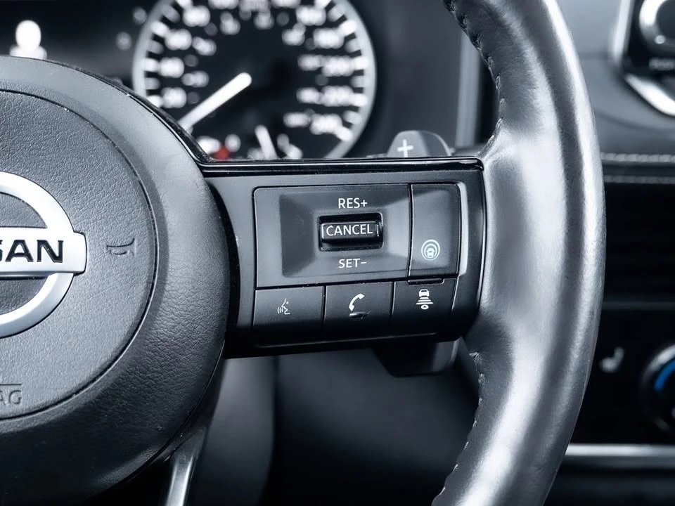 2021 Nissan Rogue - Image 16 of 20