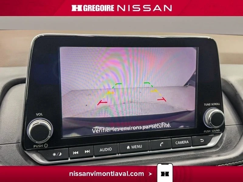 2021 Nissan Rogue - Image 15 of 18