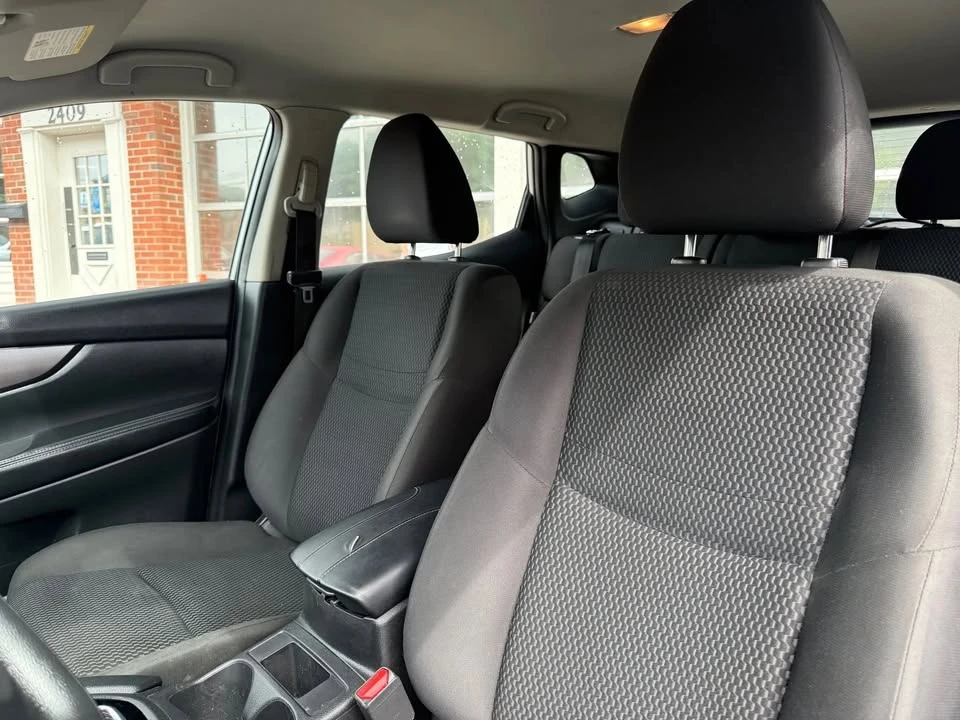 2021 Nissan Rogue - Image 9 of 15