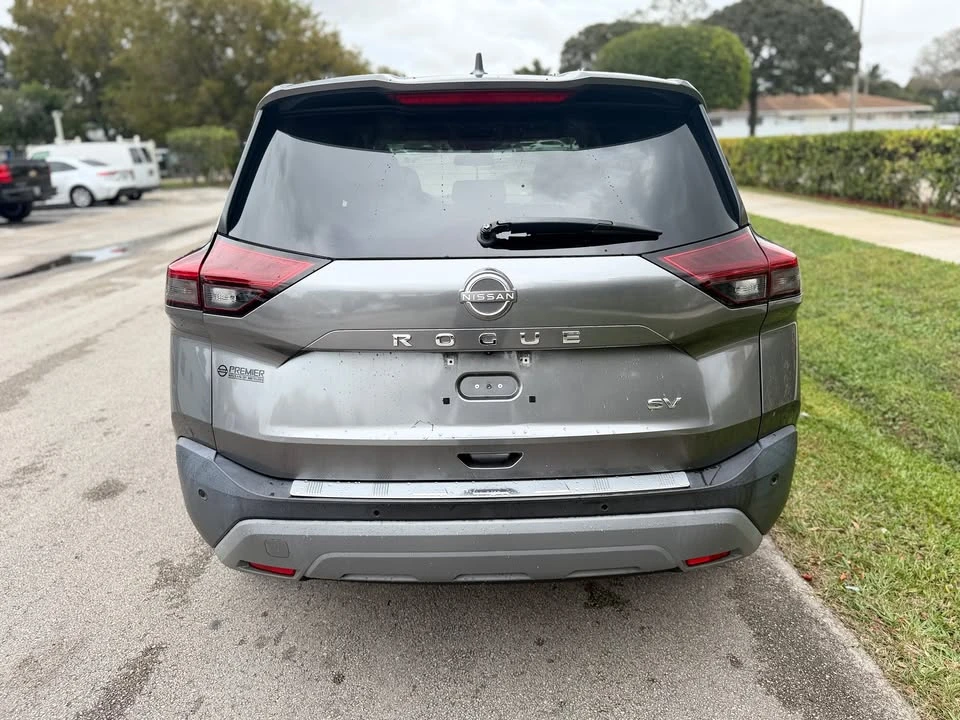 2021 Nissan Rogue - Image 5 of 17