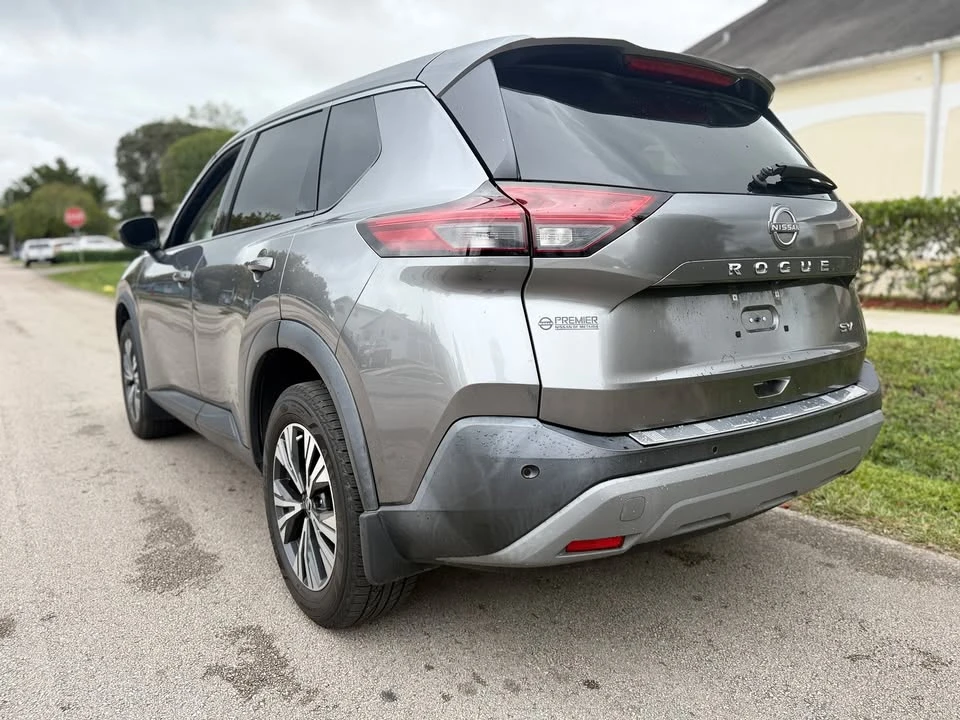 2021 Nissan Rogue - Image 6 of 17