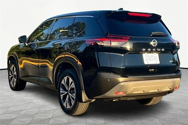 2021 Nissan Rogue - Image 13 of 20