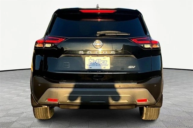 2021 Nissan Rogue - Image 4 of 20