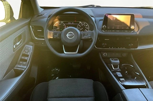 2021 Nissan Rogue - Image 5 of 20