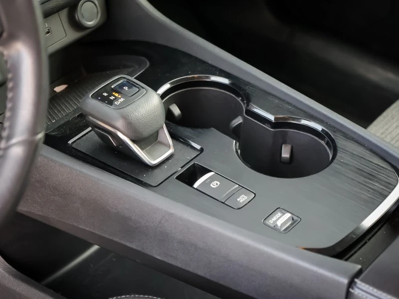2021 Nissan Rogue - Image 14 of 20