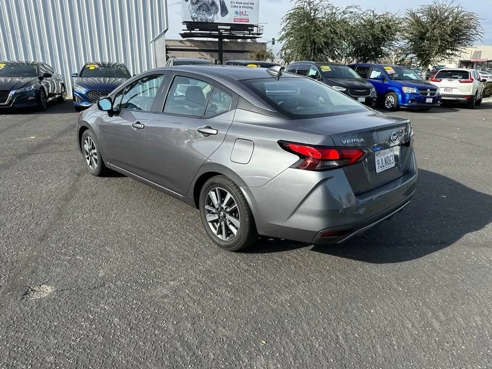 2021 Nissan Versa - Image 7 of 19