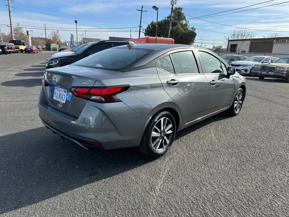 2021 Nissan Versa - Image 12 of 19