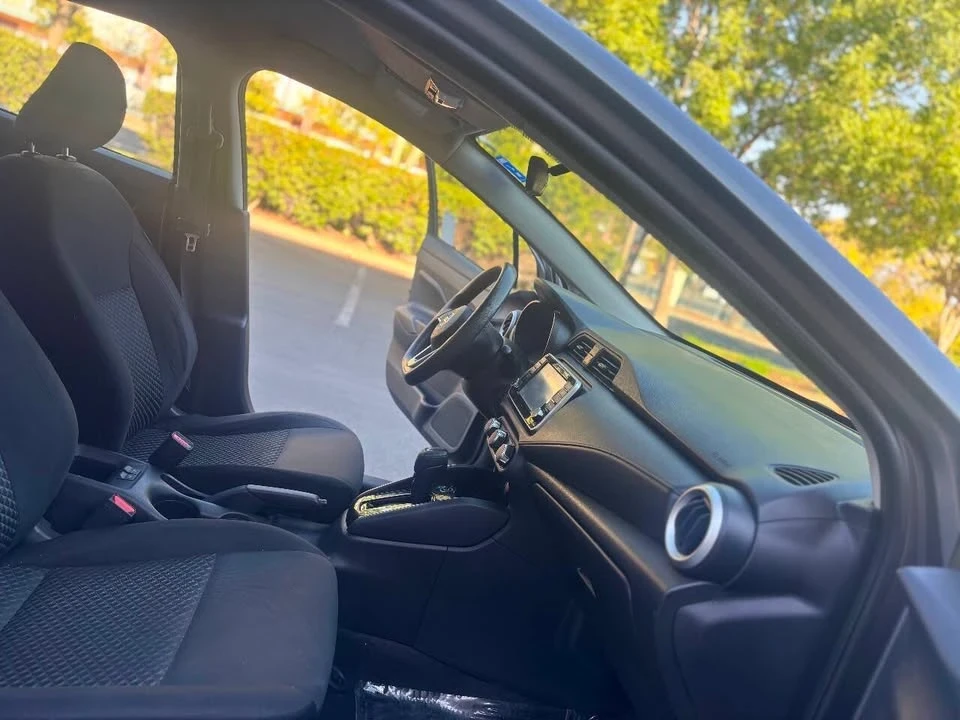 2021 Nissan Versa - Image 9 of 15