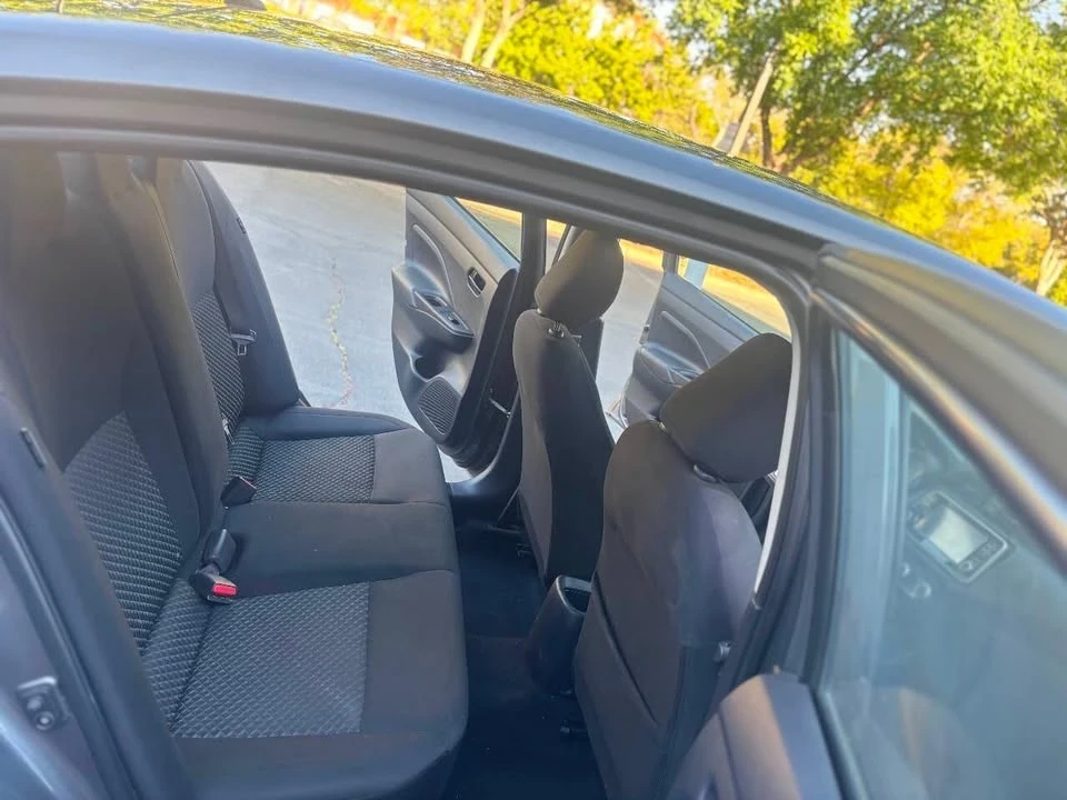 2021 Nissan Versa - Image 8 of 15