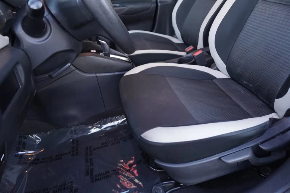 2021 Nissan Versa - Image 13 of 20