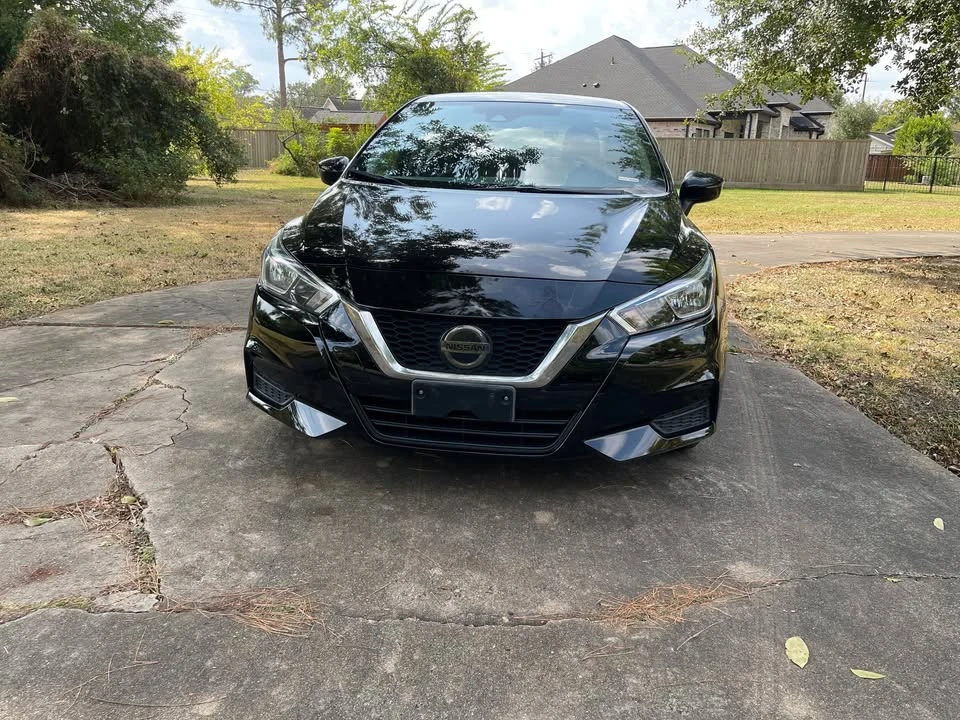 2021 Nissan Versa - Image 2 of 17