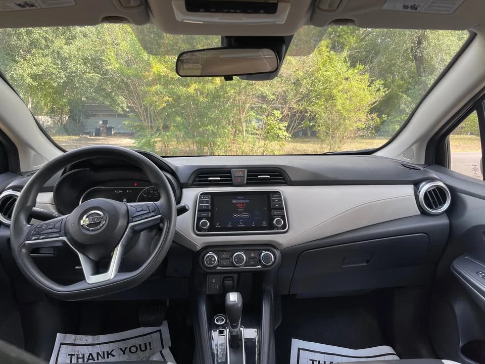 2021 Nissan Versa - Image 13 of 17