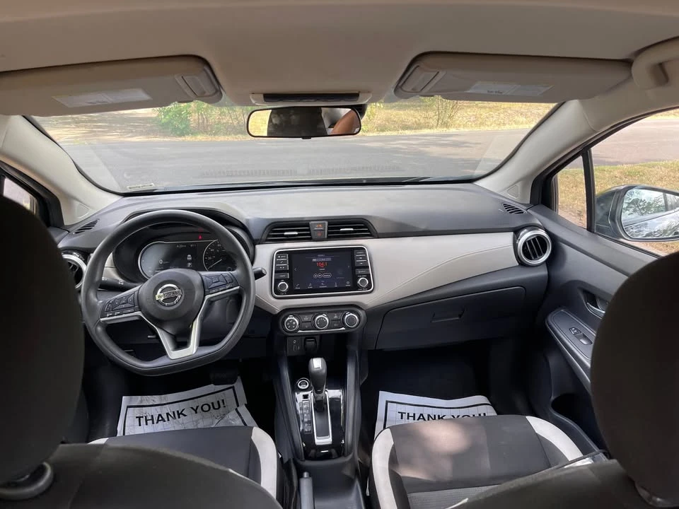 2021 Nissan Versa - Image 12 of 17