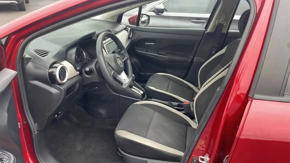 2021 Nissan Versa - Image 13 of 17