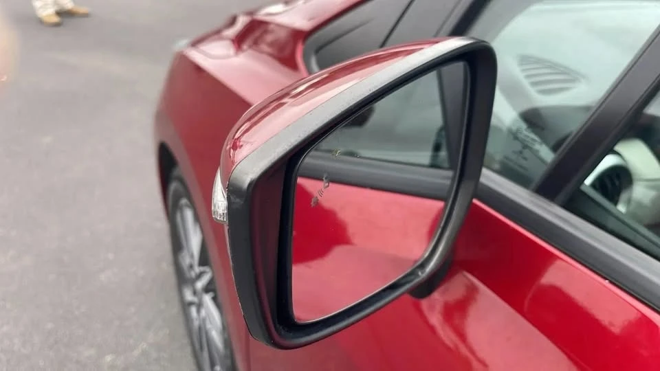 2021 Nissan Versa - Image 10 of 17
