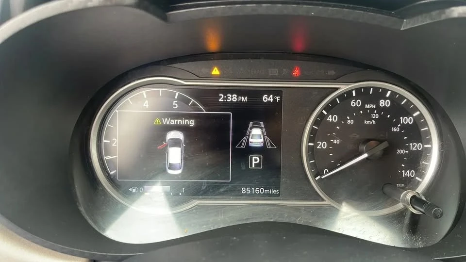 2021 Nissan Versa - Image 16 of 17