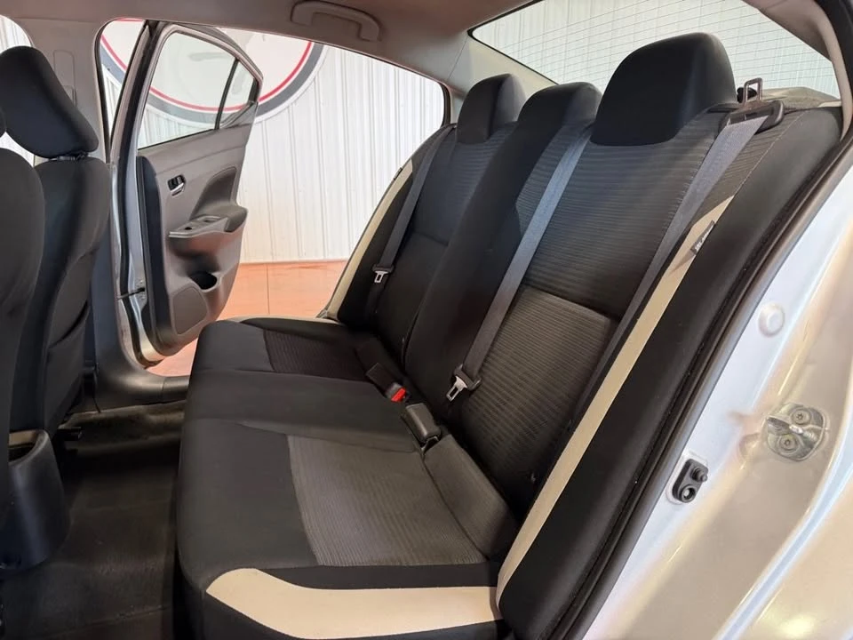 2021 Nissan Versa - Image 17 of 20