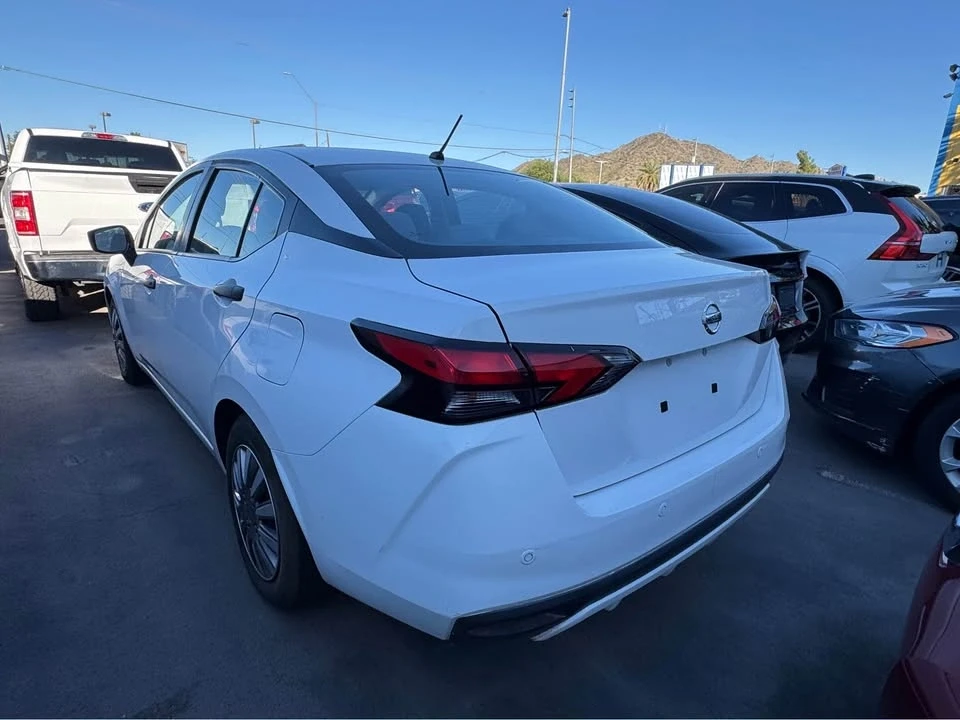 2021 Nissan Versa - Image 2 of 4