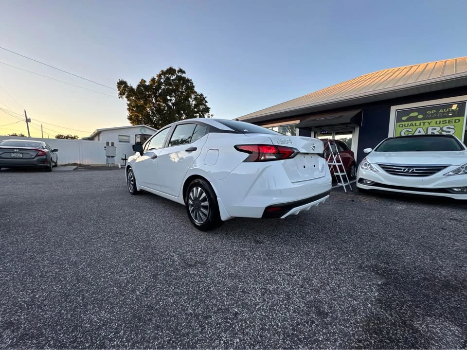 2021 Nissan Versa - Image 10 of 17