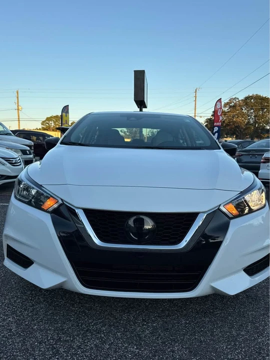 2021 Nissan Versa - Image 2 of 17