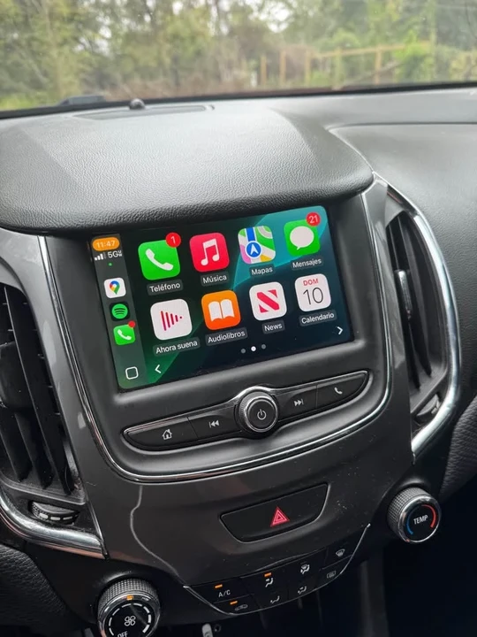 2021 Nissan Versa - Image 8 of 12