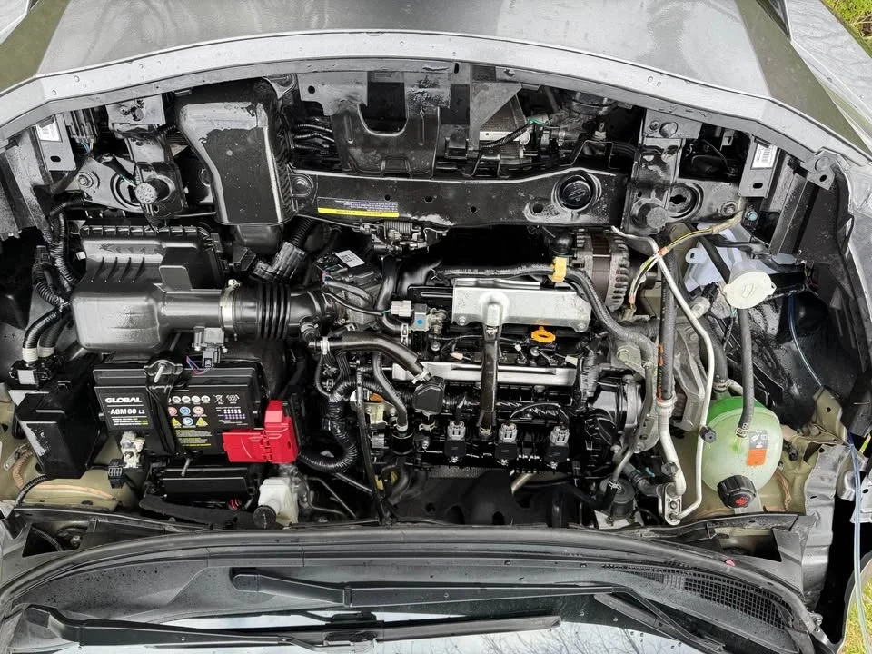 2021 Nissan Versa - Image 9 of 12