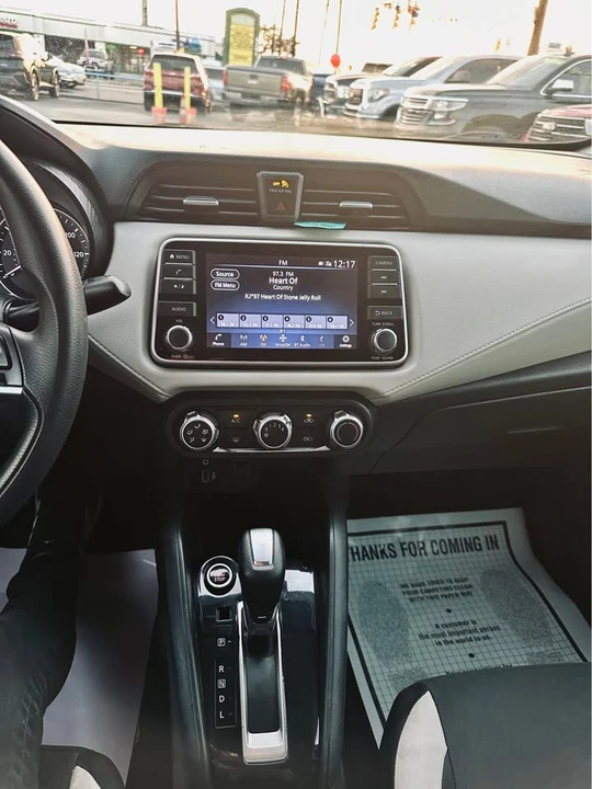 2021 Nissan Versa - Image 11 of 15