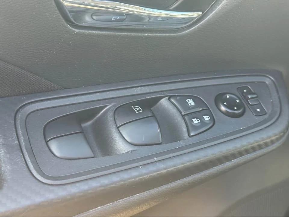 2021 Nissan Versa - Image 14 of 15