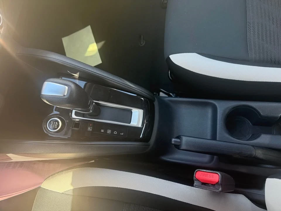 2021 Nissan Versa - Image 8 of 15